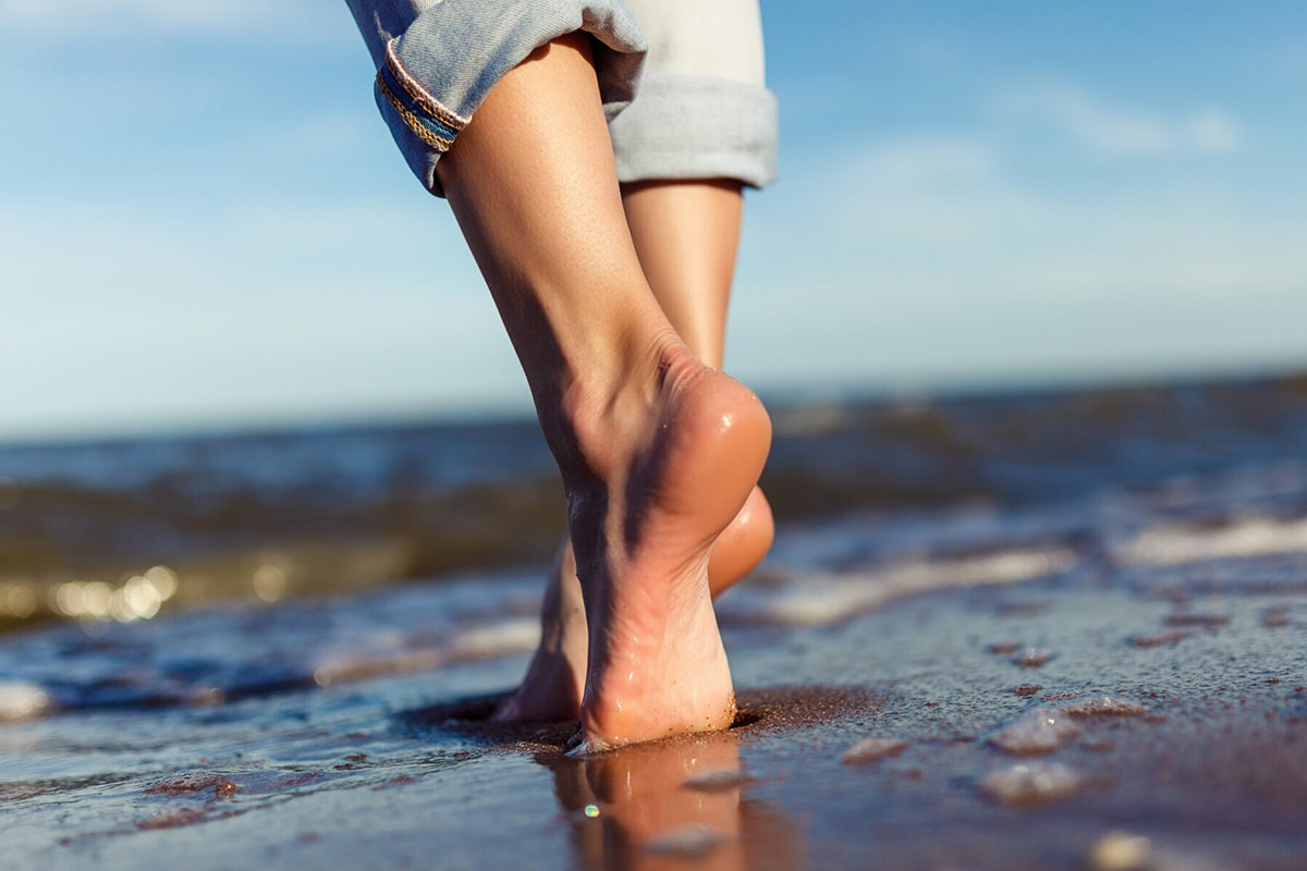 When to See a Doctor for Foot Pain | Blog | Gotham Footcare