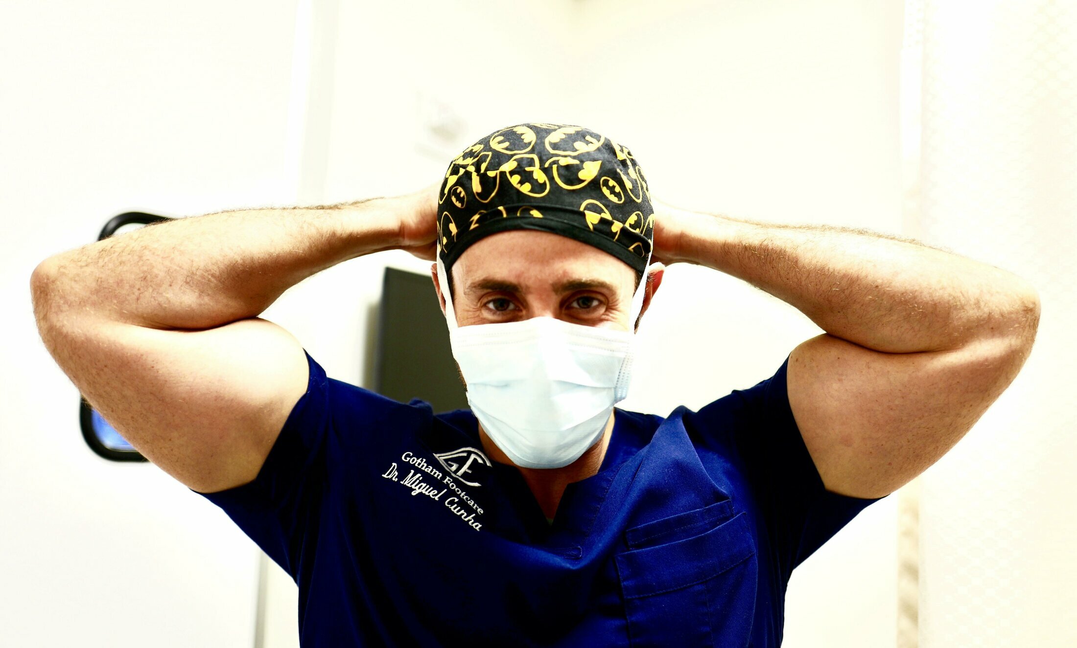 Dr. Cunha wearing surgical mask